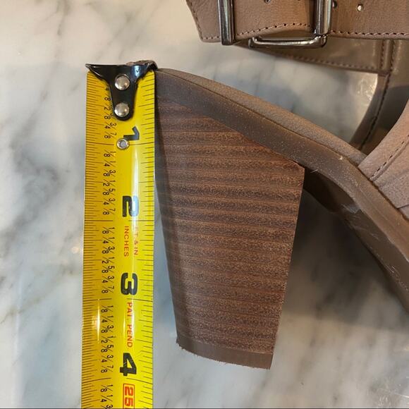 Jessica Simpson Women's Sling Back Woven Taupe Peep Toe Block Heals Size 9.5 - Picture 5 of 8